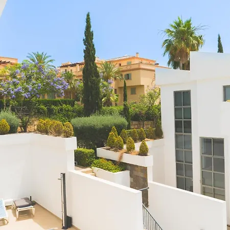 Acosta 1 By Asola Estepona